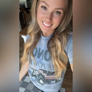 Meet your Posher, Leah